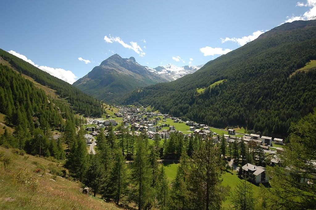 Ferienhaus Antigua Saas-Grund Exterior foto